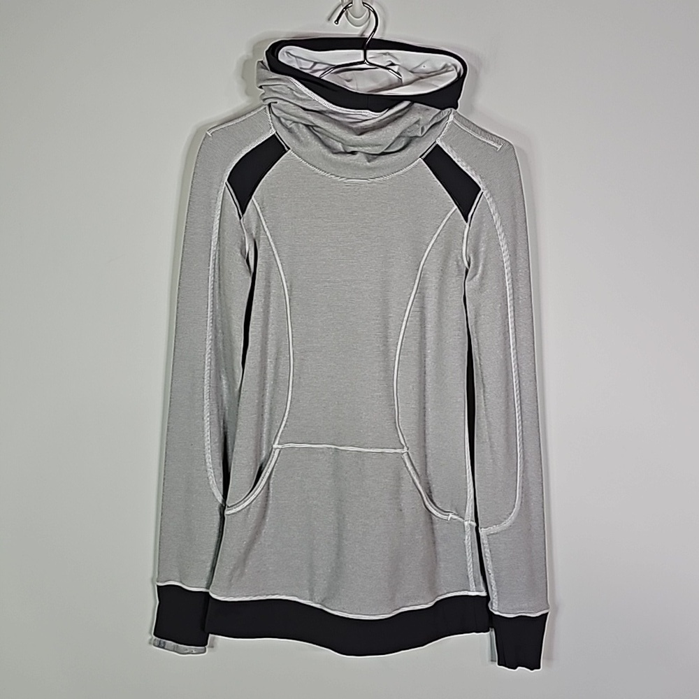 Lululemon heathered gray size 4 base runner hoodie
